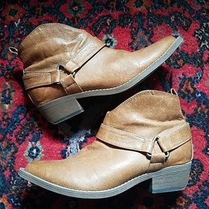 Western Style ankle boots